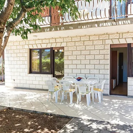 Lägenhet Three-bedroom In Trogir