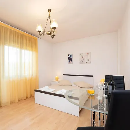 公寓 Three-bedroom In