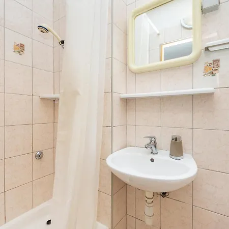 아파트 Three-bedroom In 트로기르
