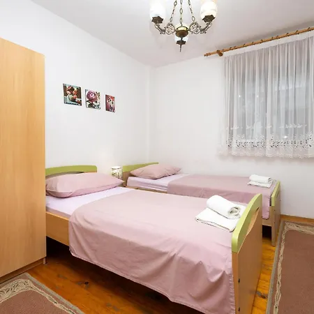 Three-bedroom In 아파트 트로기르